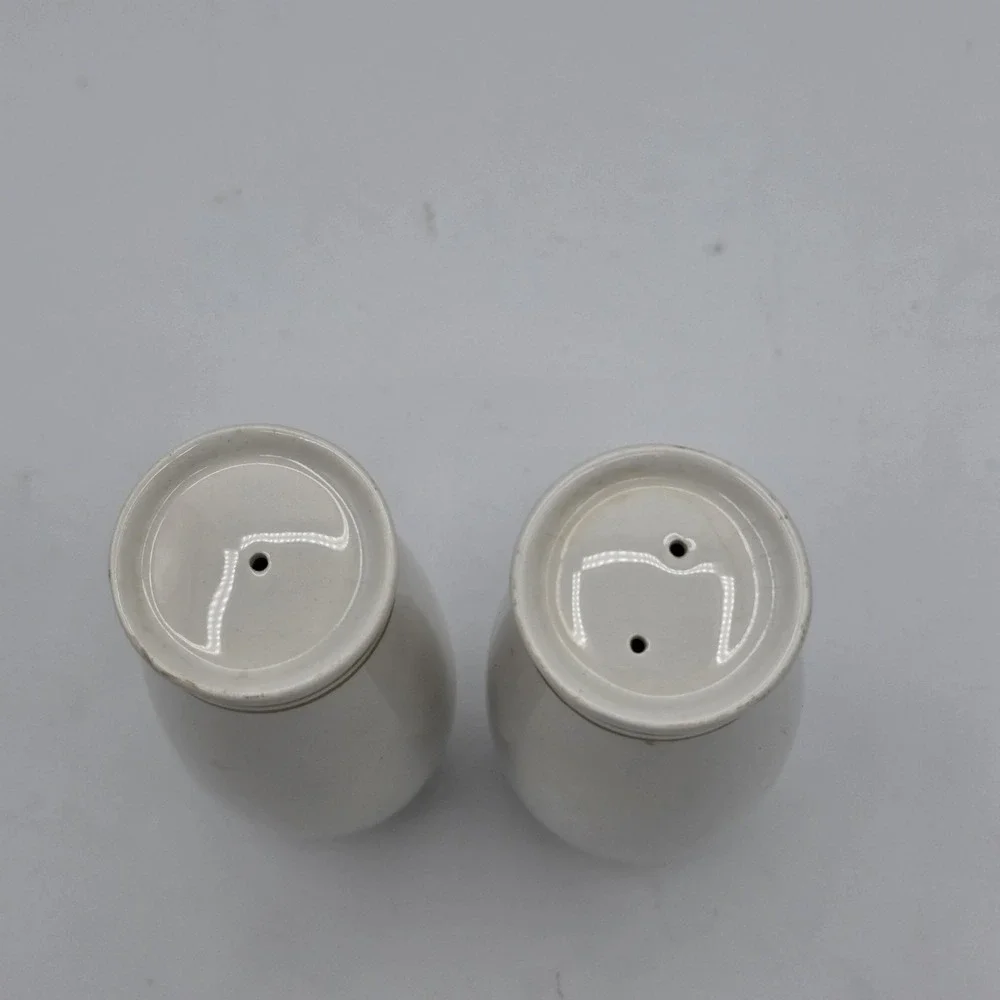 Vintage Japan Ceramic Salt & Pepper Shakers White Gold Band Pair Mid Century‎